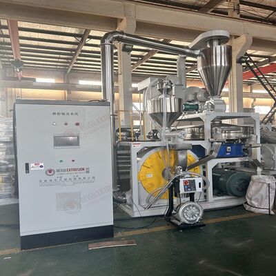 Plastic water tank rotational molding casting lining PE shredding grinder pulverizing milling machine