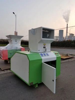 Single Shaft Plastic Auxiliary Machine PVC Pipe Grinding Crusher With SKD Blades